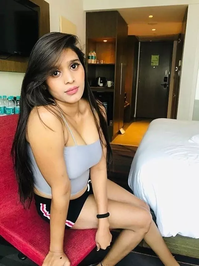 कॉल गर्ल्स सर्विस यानम